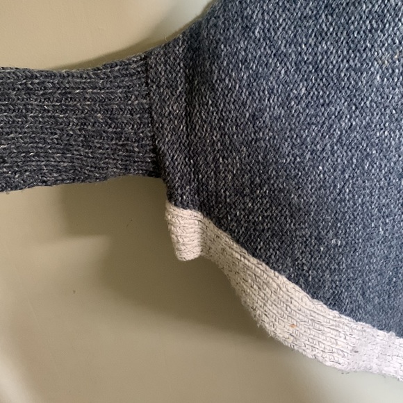 Poncho sweater - Picture 3 of 6